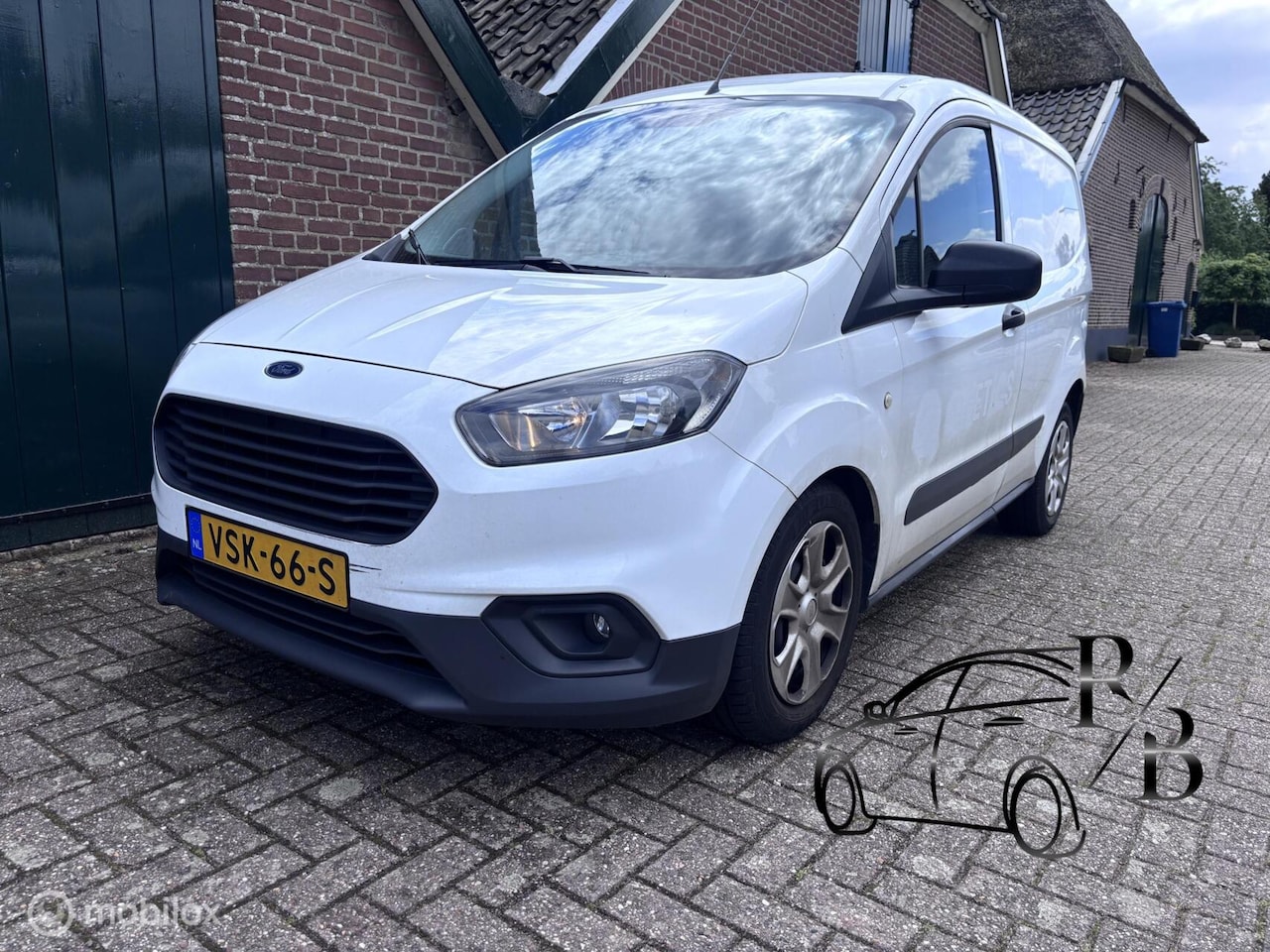 Ford Transit Courier - 1.5 TDCI Trend Duratorq S&S AIRCO NAVI - AutoWereld.nl