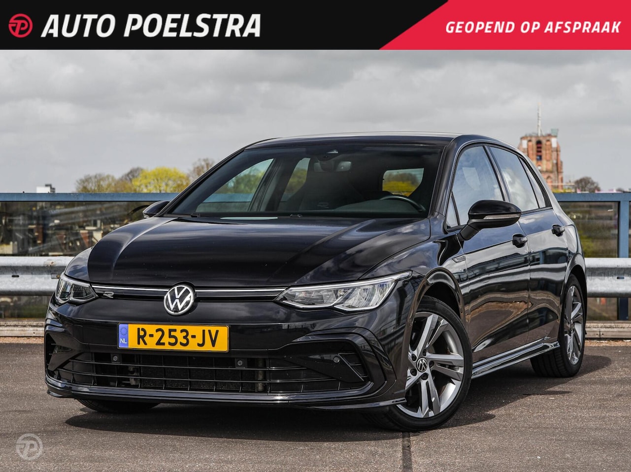 Volkswagen Golf - 1.5 eTSI R-Line 150 PK Automaat Camera Sfeerverlichting ACC Stoel/Stuurverwarming Virtual - AutoWereld.nl