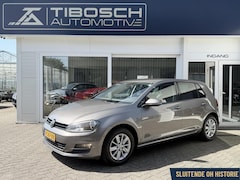 Volkswagen Golf - 1.2 TSI CarPlay Stoelverwarming Climate