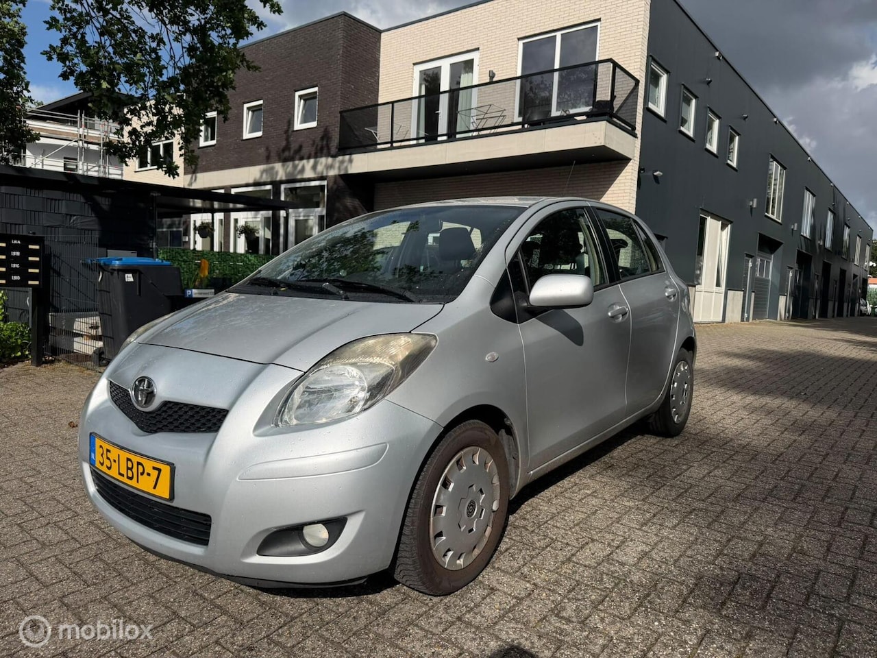 Toyota Yaris - 1.3 VVTi Aspiration|pdc|ruime apk|inruilkoopje| - AutoWereld.nl
