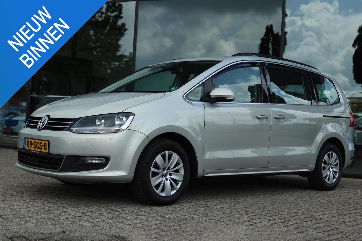 Volkswagen Sharan - 1.4 TSI COMFORTLINE | NAVI | TREKHAAK | BLUETOOTH | LMV | CRUISE - AutoWereld.nl