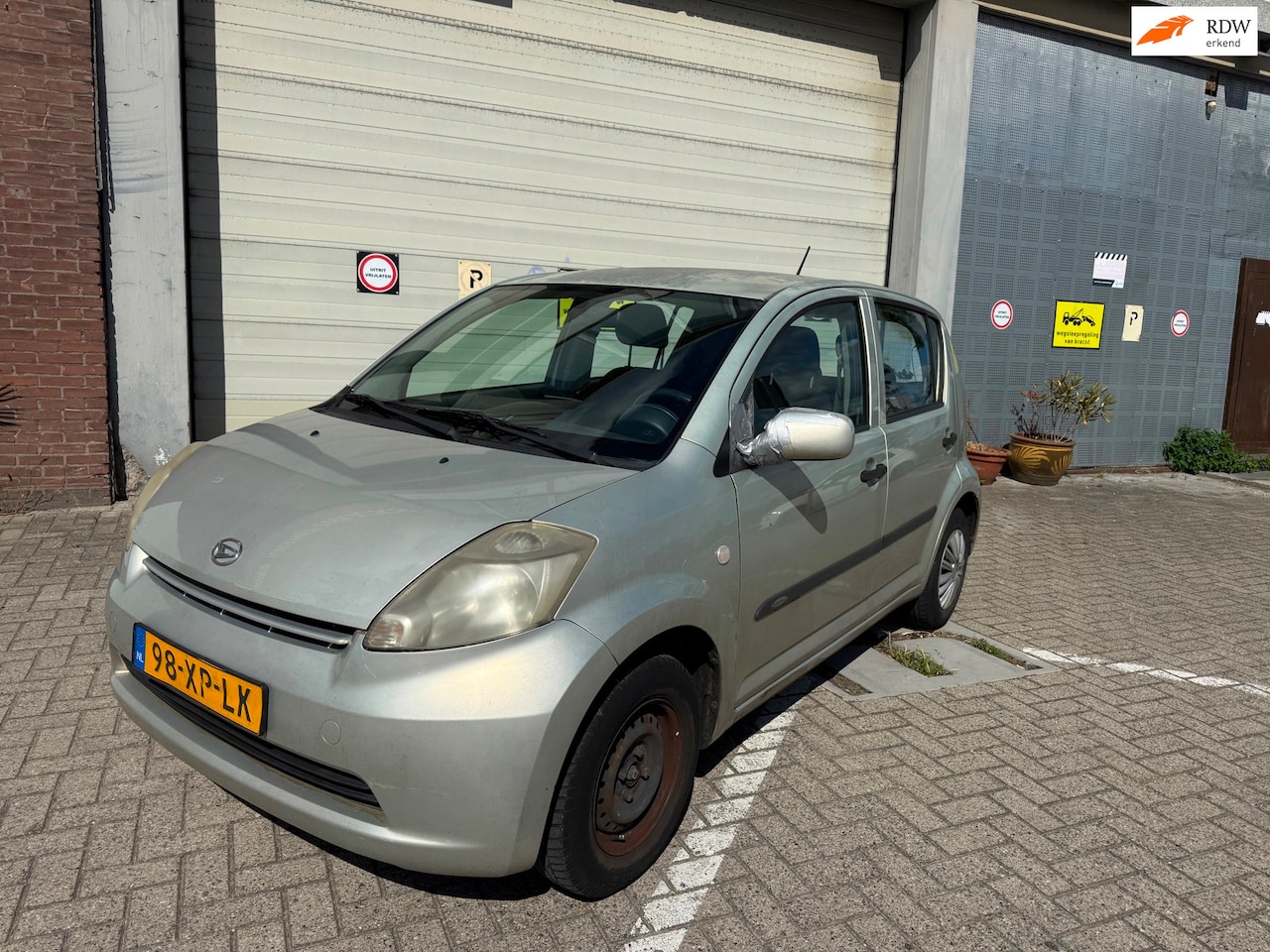 Daihatsu Sirion 2 - 1.0-12V Trend 1.0-12V Trend - AutoWereld.nl