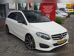 Mercedes-Benz B-klasse - 180 Ambition / Incl setje Winterwielen / Pano / Stoelverwarming / Trekhaak