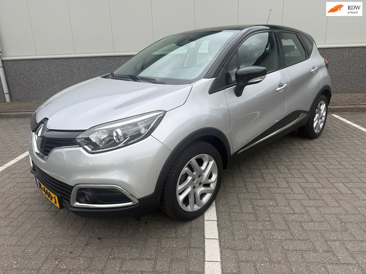 Renault Captur - 1.2 TCe Dynamique automaat camera - AutoWereld.nl