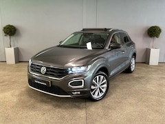 Volkswagen T-Roc - 1.5 TSI Sport - Pano - Led - Camera - AppleCarplay