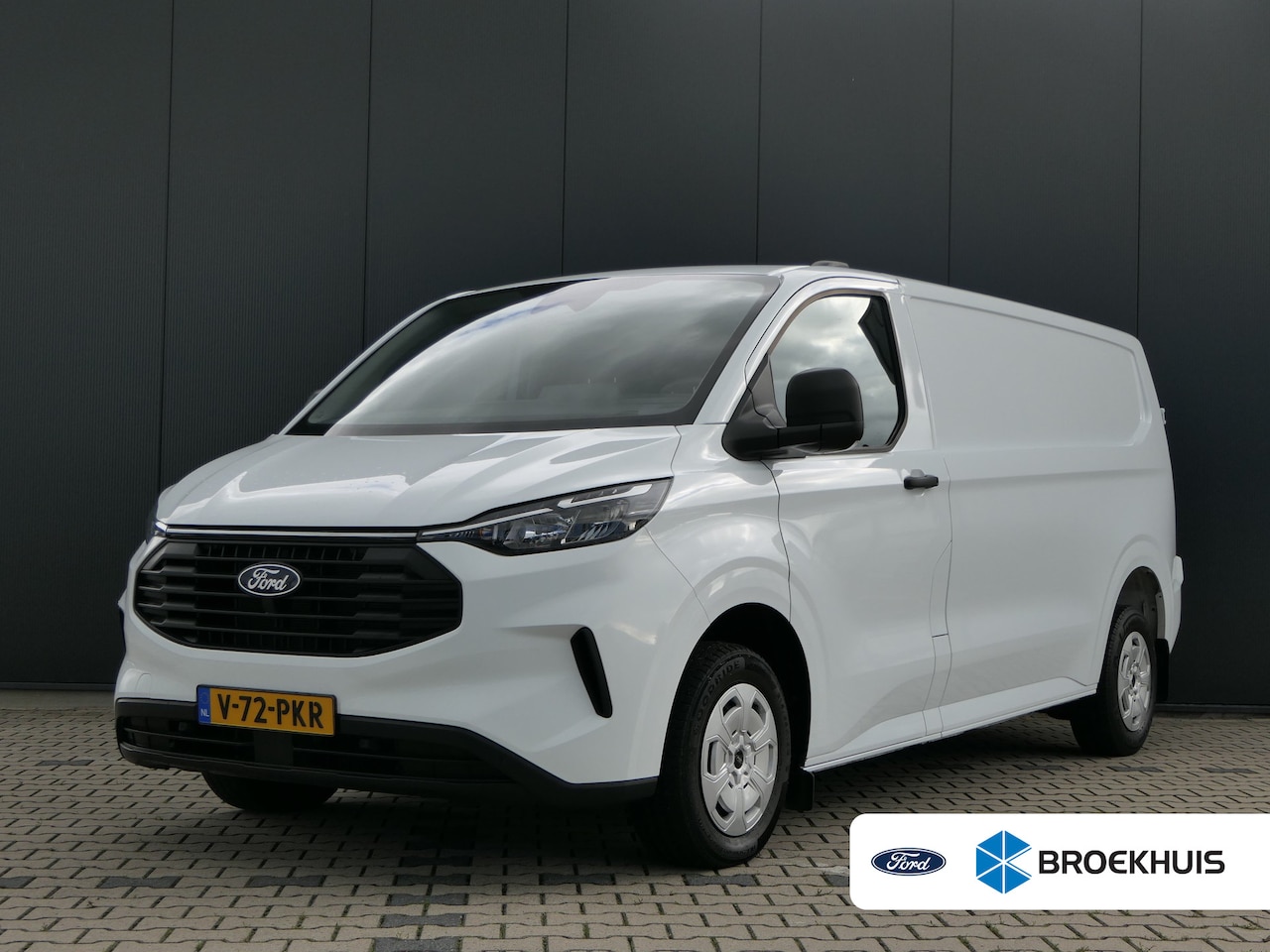 Ford Transit Custom - 300 2.0 TDCI L2H1 Trend | CarPlay/Android Auto | Cruise Control | Parkeersensoren | Camera - AutoWereld.nl