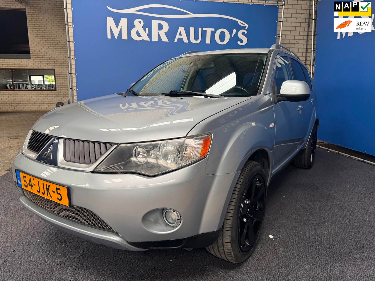 Mitsubishi Outlander - 2.4 Instyle 4WD Automaat Full Option Nieuwe APK - AutoWereld.nl