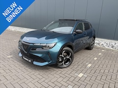 Alfa Romeo Junior - 1.2 Turbo Hybrid Ibrida Speciale | PANO | Massage | Dodehoekdetectie | Camera