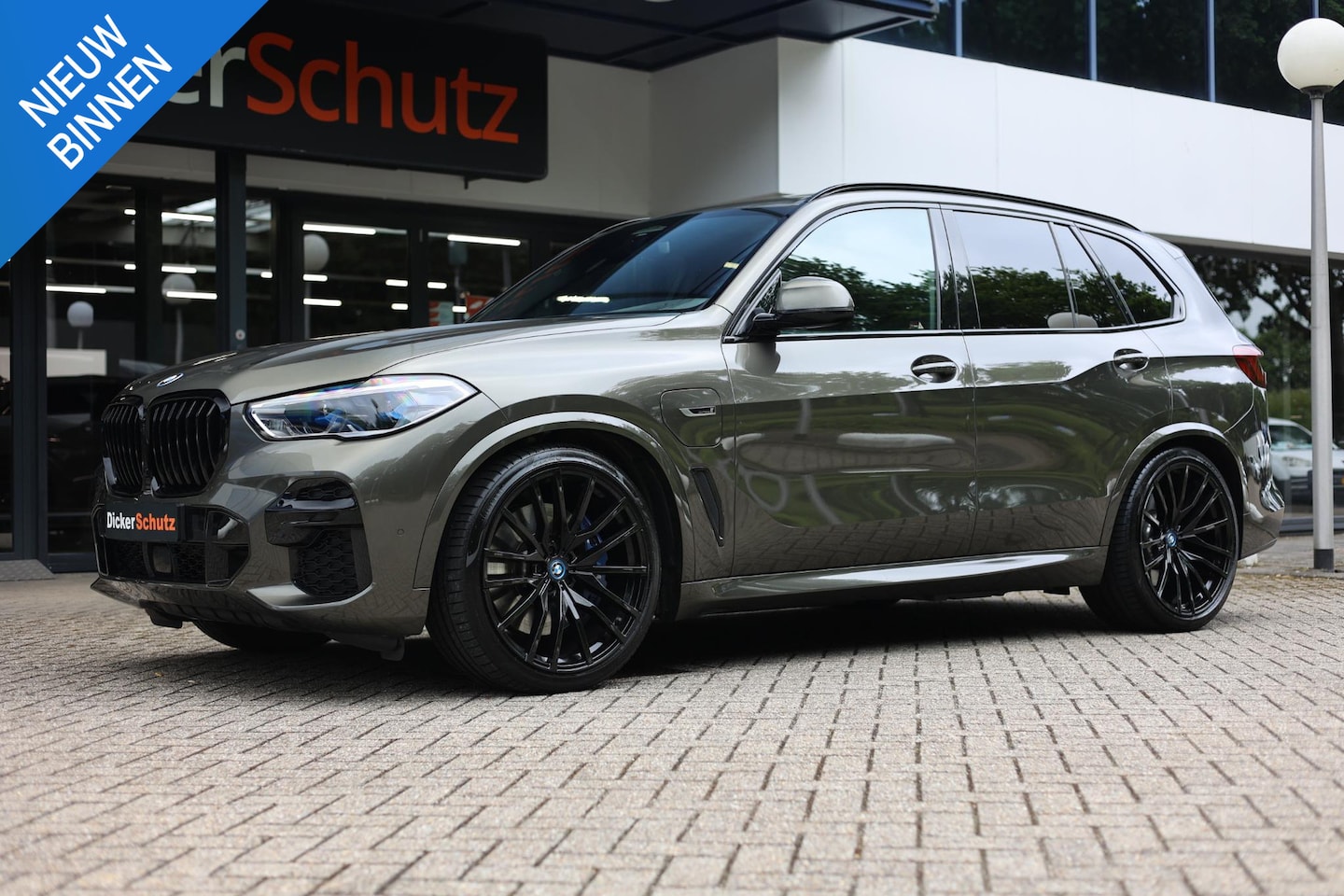 BMW X5 - xDrive45e M Sport Pano | Trekhaak | Laser | Head-Up - AutoWereld.nl
