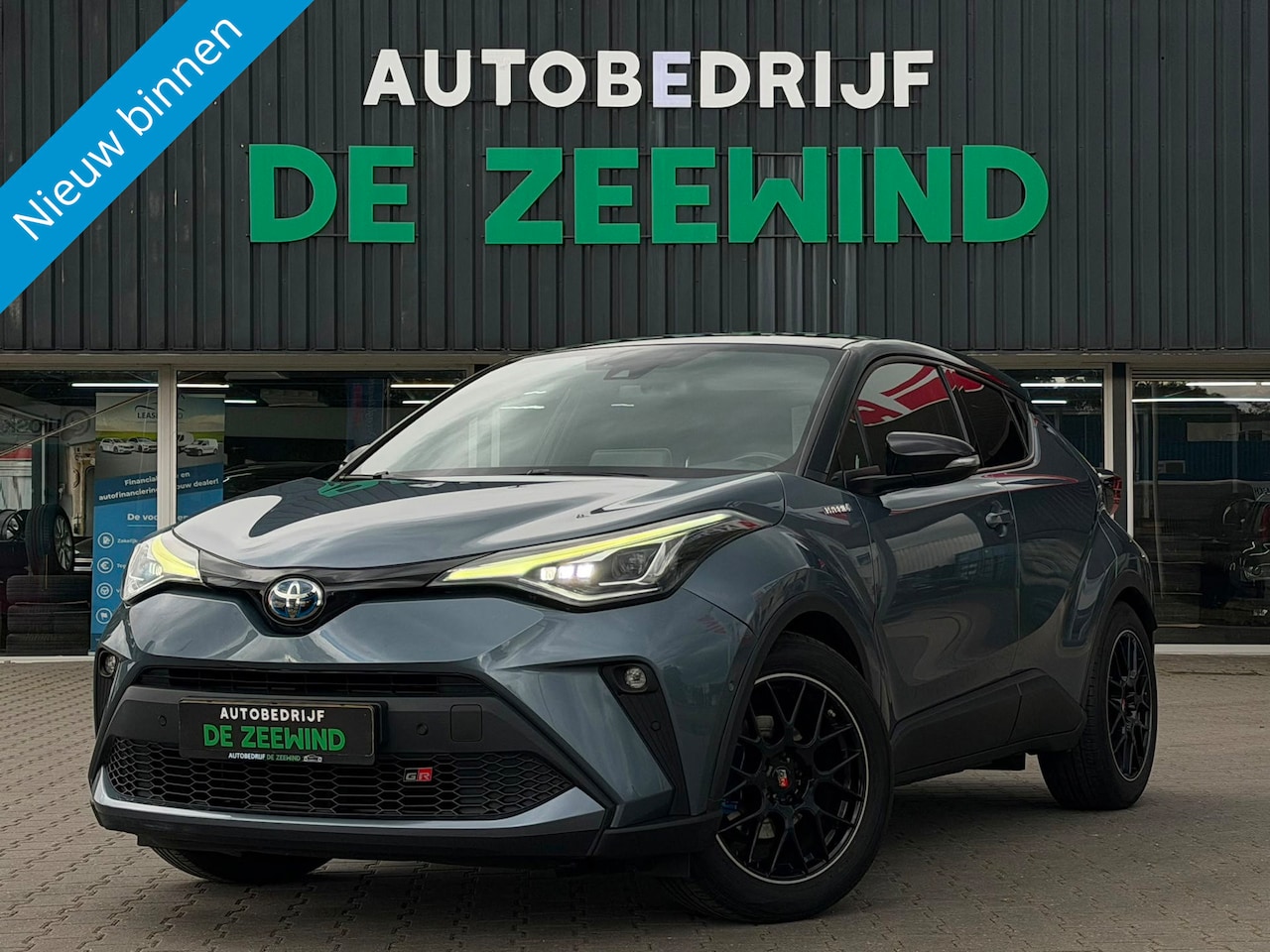Toyota C-HR - 2.0 Hybrid Business Plus 2.0 184pk| Navi|Apple Carplay/Android Auto|Stoelverwa|Climal|Adap - AutoWereld.nl