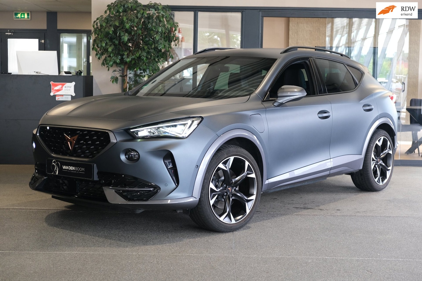 CUPRA Formentor - 1.4 e-Hybrid 204PK MATT Led Navi Cam Virtual ACC - AutoWereld.nl