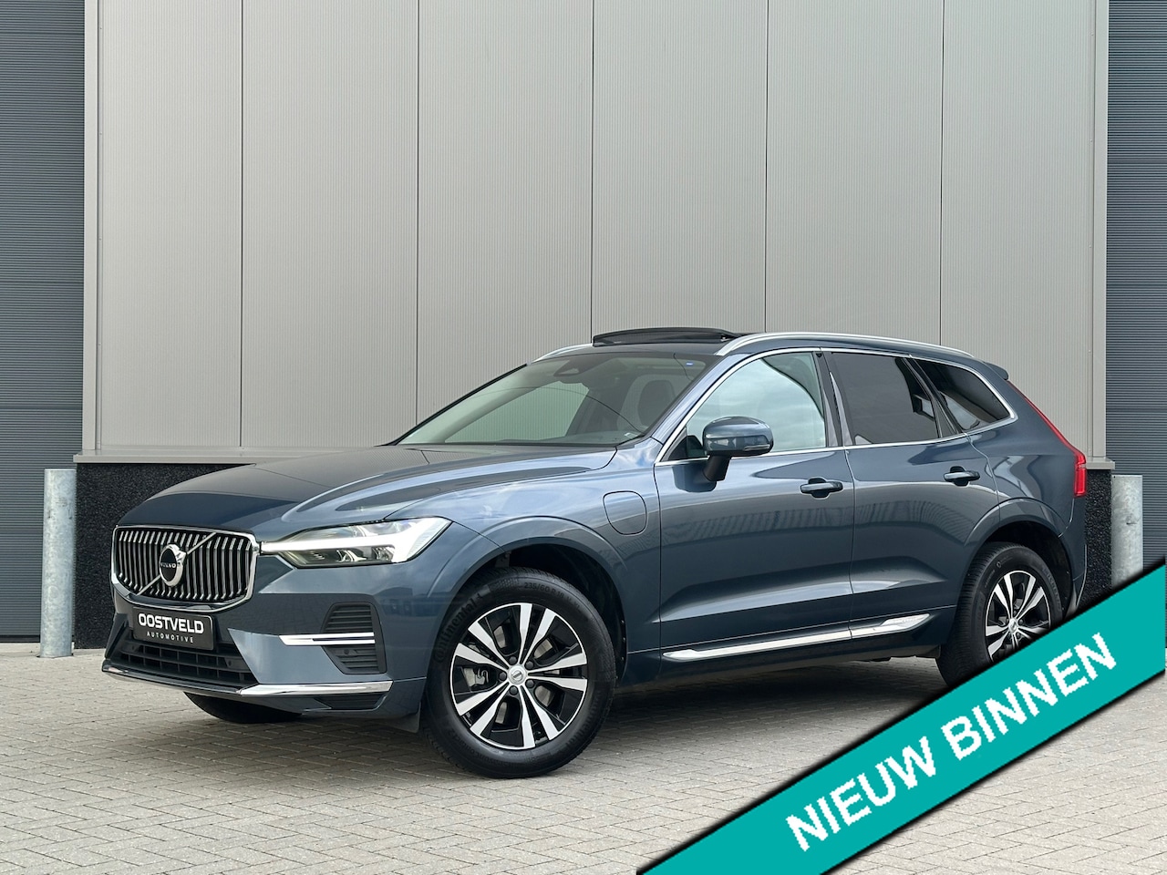 Volvo XC60 - 2.0 T6 Plug-in hybrid AWD |LEER|PANO|KEYLESS - AutoWereld.nl