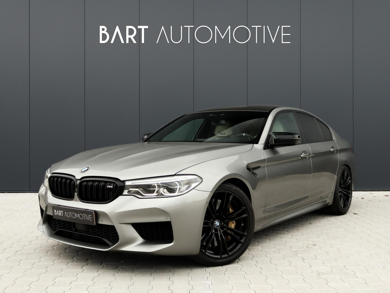 BMW M5 - 5-serie Competition 4.4 V8 625PK|360|Carbon|HUD|Keramisch - AutoWereld.nl