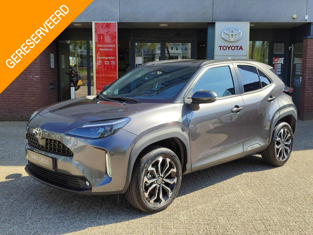 Toyota Yaris Cross - 1.5 Hybrid 115 DYNAMIC STOEL/STUURVERW KEYLESS NAVI CAMERA CLIMA AD-CRUISE 17'' LM-VELGEN - AutoWereld.nl