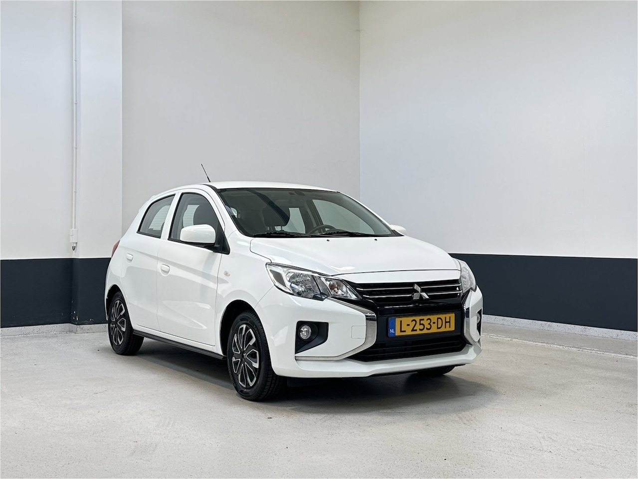 Mitsubishi Space Star - 1.2 Cool+ |Apple Carplay/ Android auto| Navigatie |Airco | NL | 1 Eig | - AutoWereld.nl