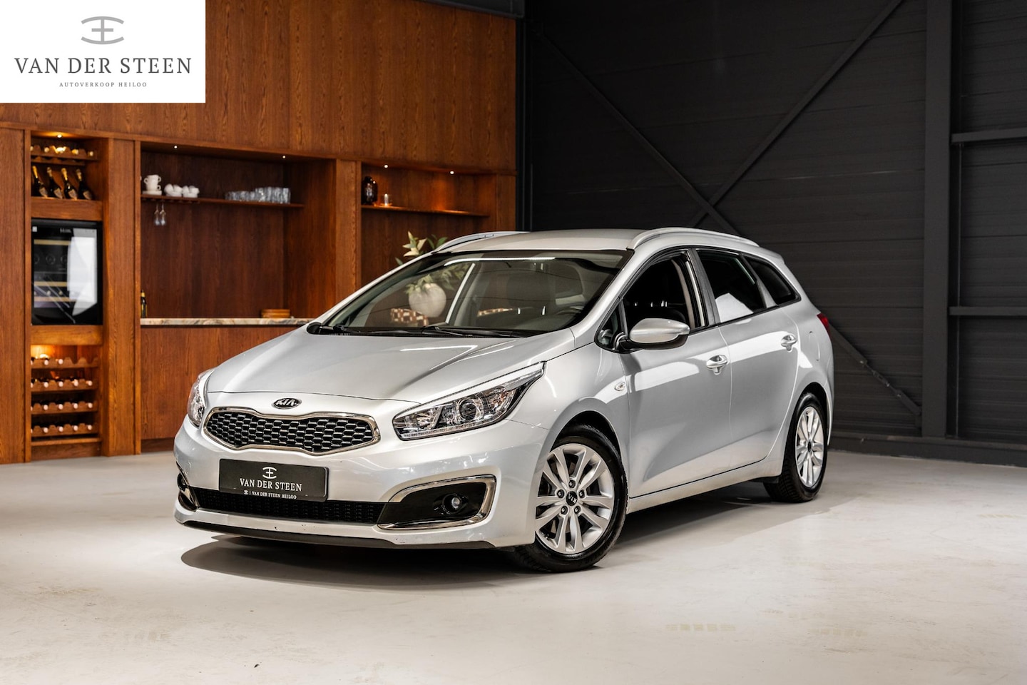 Kia Cee'd Sportswagon - 1.0 T-GDi ComfortPlusLine Navigator 1e eigenaar | Dealer Onderhouden - AutoWereld.nl