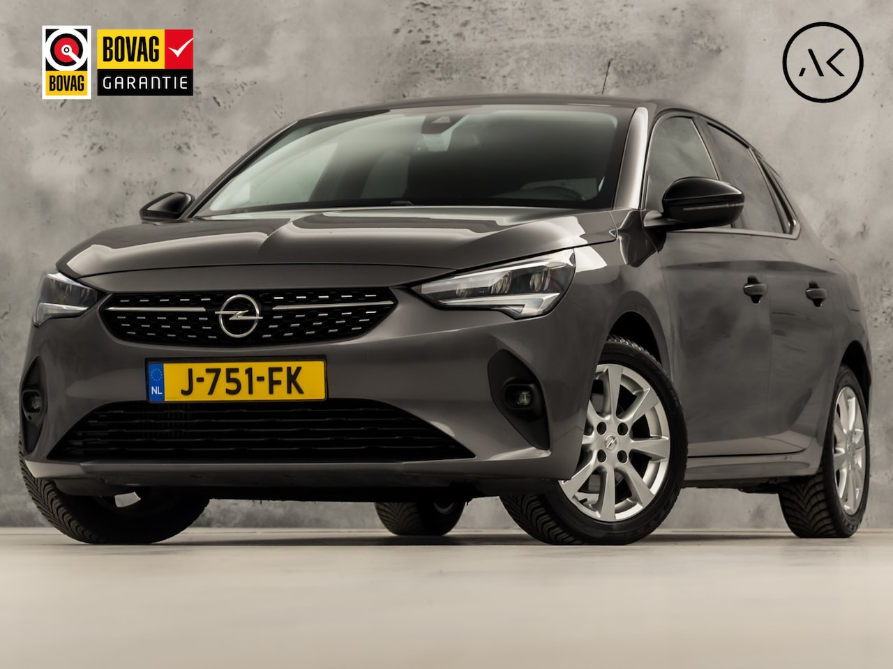Opel Corsa - 1.2 GS Line (APPLE CARPLAY, GROOT NAVI, STUUR/STOELVERWARMING, LEDER, GETINT GLAS, SPORTST - AutoWereld.nl