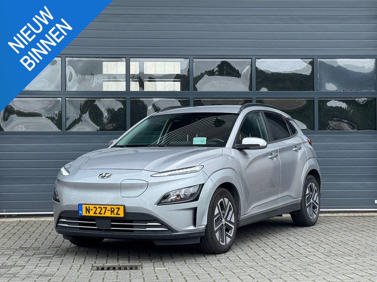 Hyundai Kona Electric - EV FASHION 64 KWH (100% SOH) I NIEUW MODEL I P-CAMERA I DEALER ONDERHOUDEN I APPLE CARPLAY - AutoWereld.nl
