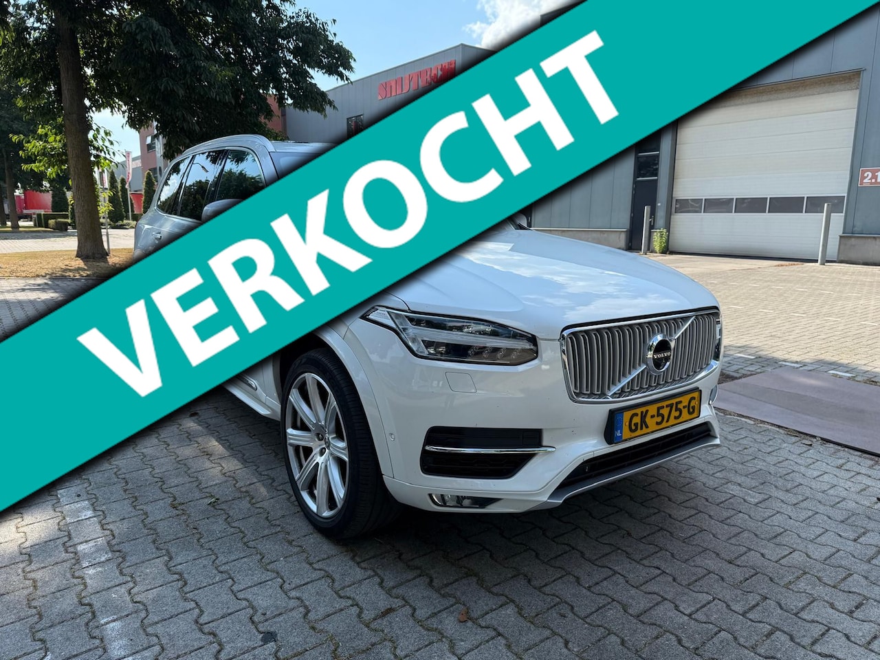 Volvo XC90 - 2.0 D5 AWD First Edition 161000 KM NL AUTO - AutoWereld.nl