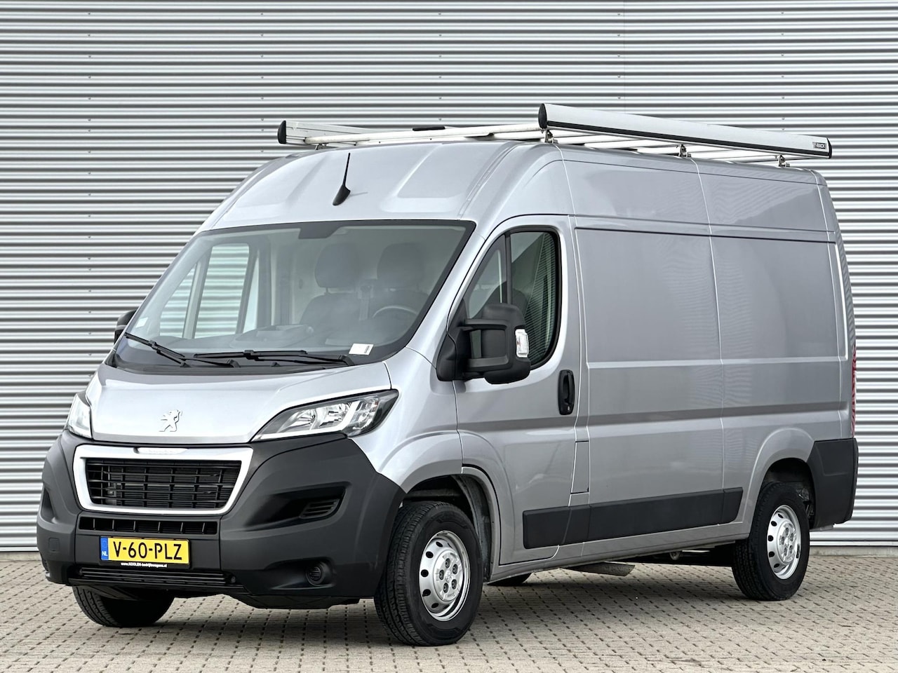 Peugeot Boxer - 333 2.2 Boxer/Ducato/Jumper L2H2 Navi|Carplay|Crui - AutoWereld.nl
