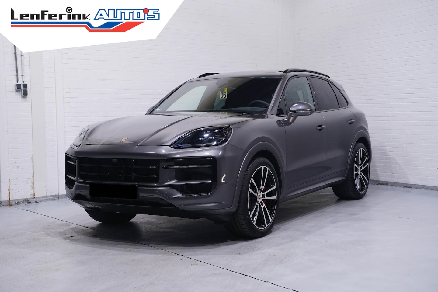Porsche Cayenne - 4.0 V8 S ex bpm. pano-dak soft-close sportuitlaat luchtvering(PASM) electr.trekhaak stoelv - AutoWereld.nl