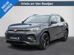 Volkswagen Tiguan - 1.5 eHybrid R-Line | Nieuw | Navi | ACC | Pano | Camera | Interieur Style Pakket | Elektri