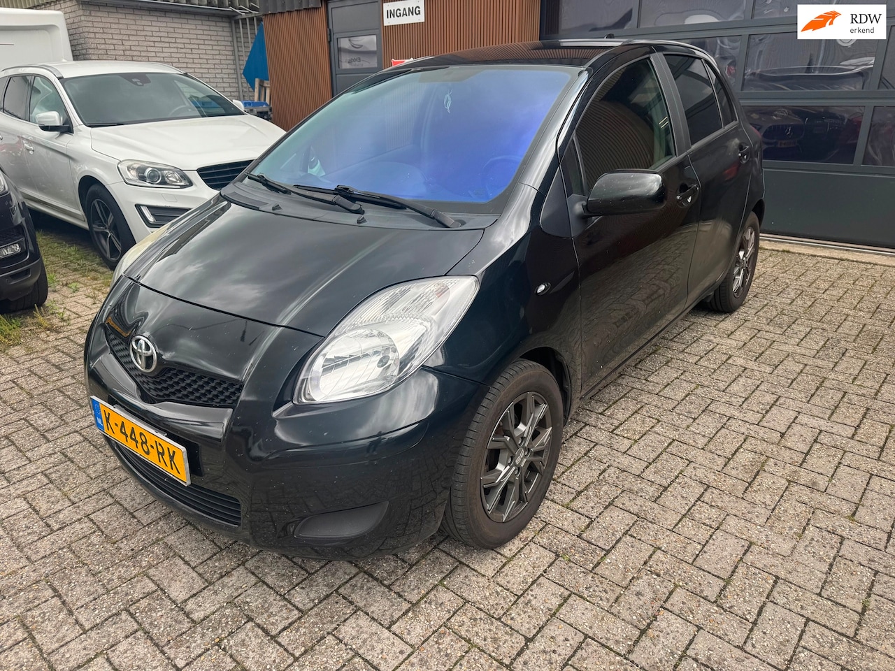 Toyota Yaris - 1.3 VVTi Comfort Airco Carplay LM - AutoWereld.nl