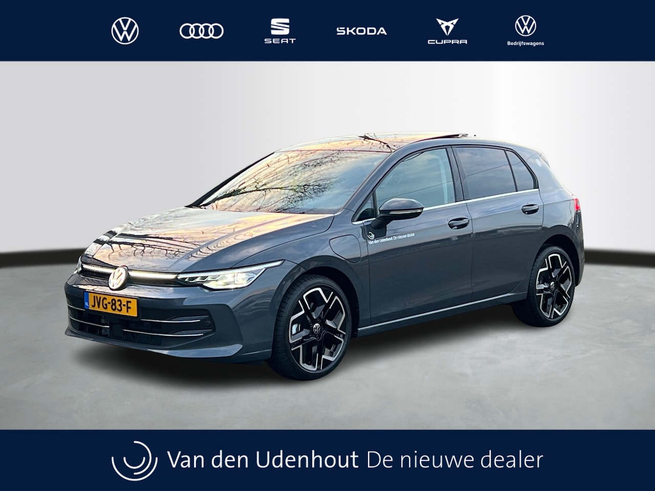 Volkswagen Golf - 1.5 eHybrid 204pk DSG Style Edition Panoramadak / Demonstratieauto - AutoWereld.nl
