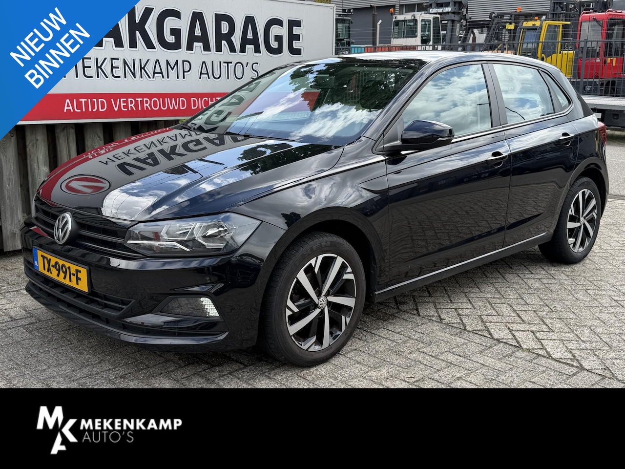 Volkswagen Polo - 1.0 MPI Comfortline Business 5DRS 16"/Airco/Regen & Lichtsensor/Centrale vergrendeling/Blu - AutoWereld.nl