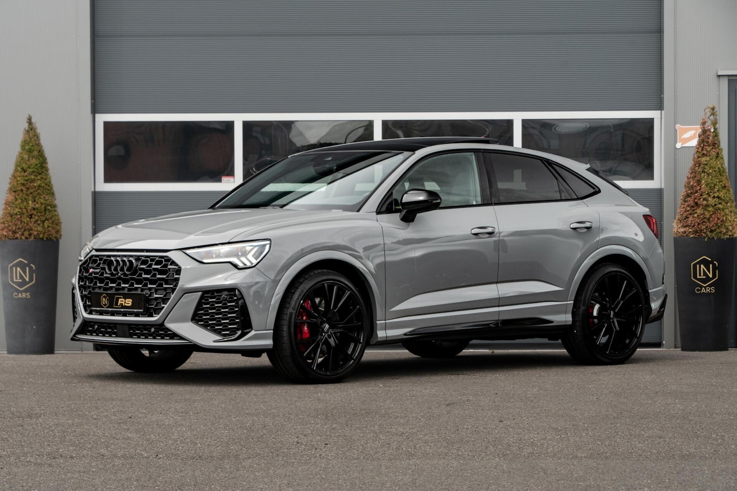 Audi RSQ3 Sportback - 2.5 TFSI QUATTRO|MATRIX LED|Milltek - AutoWereld.nl
