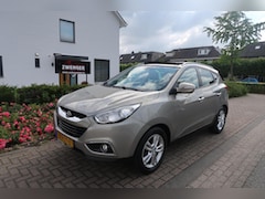 Hyundai ix35 - 1.6i GDI PANORAMADAK|TREKHAAK|NAVIGATIE|CRUISECONTROL|BLUETOOTH|AIRCO|GOED ONDERHOUDEN