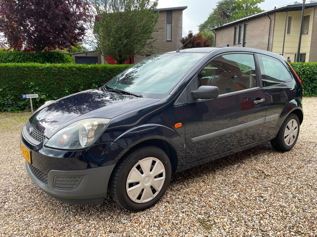 Ford Fiesta - 1.3-8V Champion 1.3-8V Champion - AutoWereld.nl