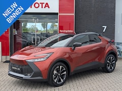 Toyota C-HR - 1.8 Hybrid 140 Dynamic PDC 18" RCTA PRIVACY GLASS GRIJS/ZWARTE BEKLEDING