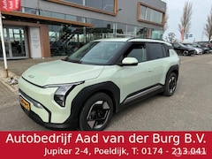 Kia EV3 - Plus Nieuwprijs € 39.950, - nu € 4.000, - Demo korting , € 29.700 ex btw , Volledig electr