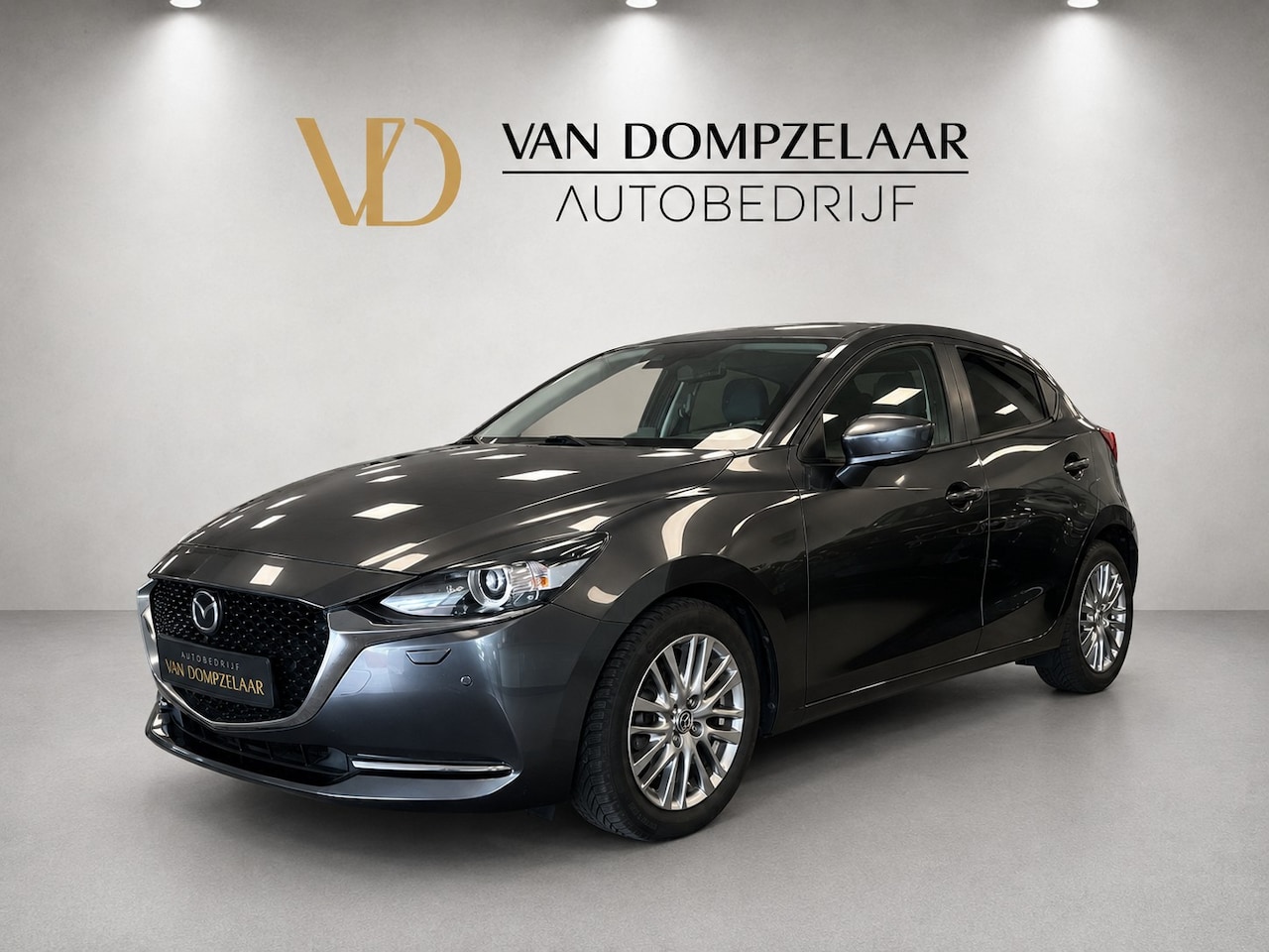 Mazda 2 Hybrid - 1.5 /Skyactiv-G Signature / Camera / Head-up / Stoel-Stuurverw. / - AutoWereld.nl
