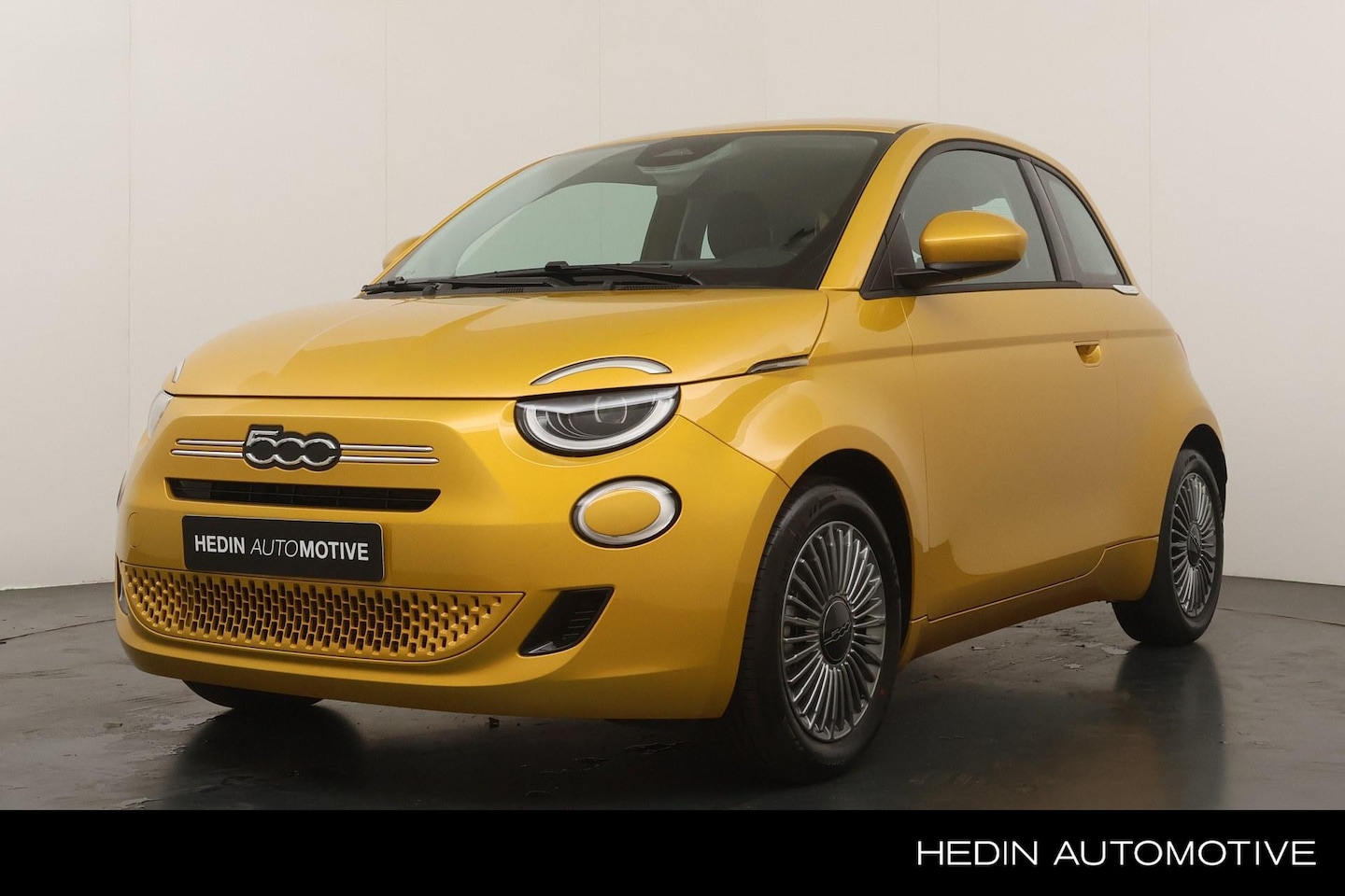 Fiat 500 - 1.0 Hybrid Torino Launch Edition | Cruise Control | Apple Caplay & Android Auto | Parkeers - AutoWereld.nl