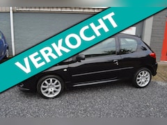 Peugeot 206 - 1.4 XS Airco Stuurbekrachtiging Jaar APK 2010