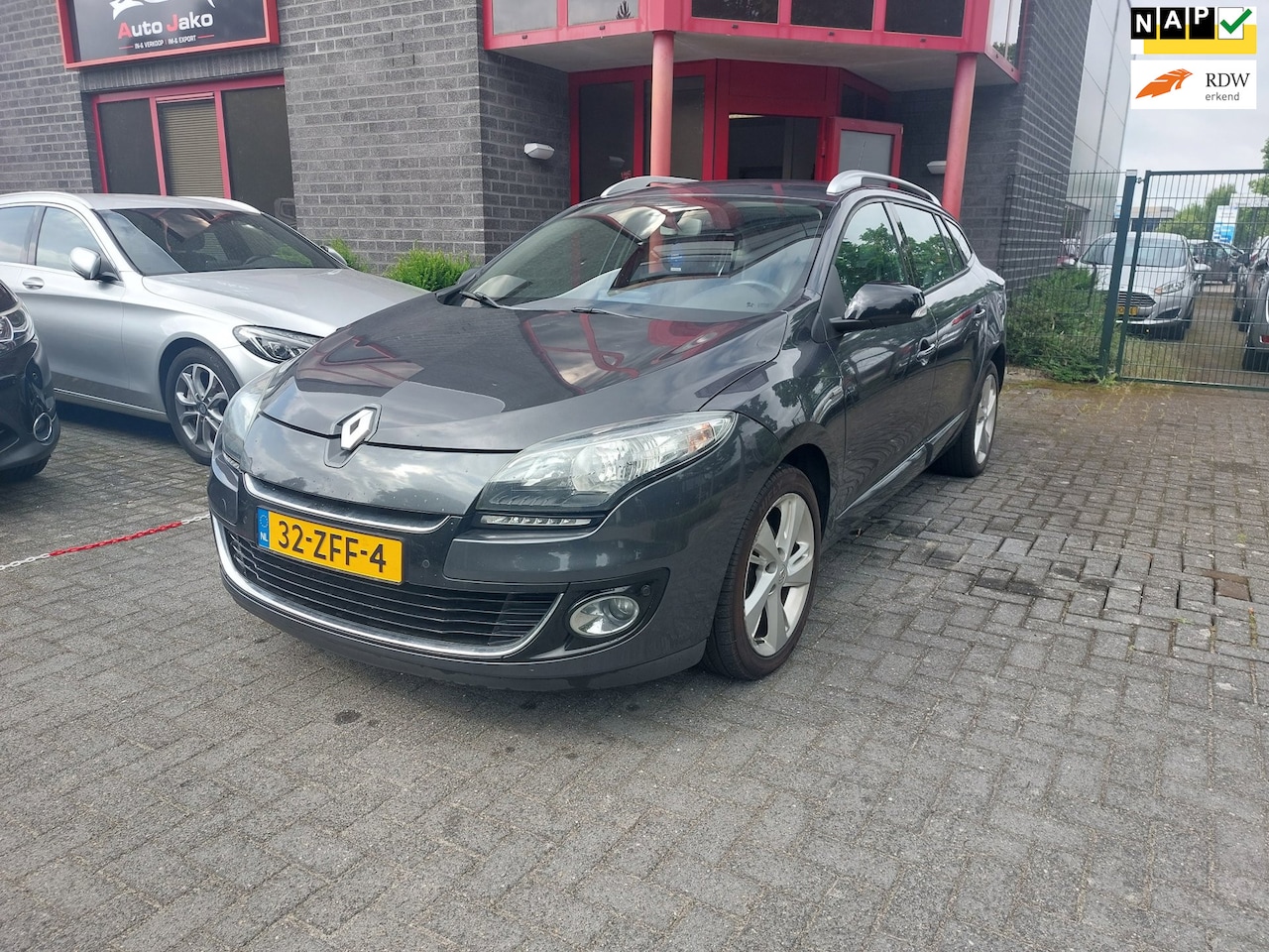 Renault Mégane Estate - 1.2 TCe Bose / 32-ZFF-4 / AUTO RIJDT GOED / - AutoWereld.nl