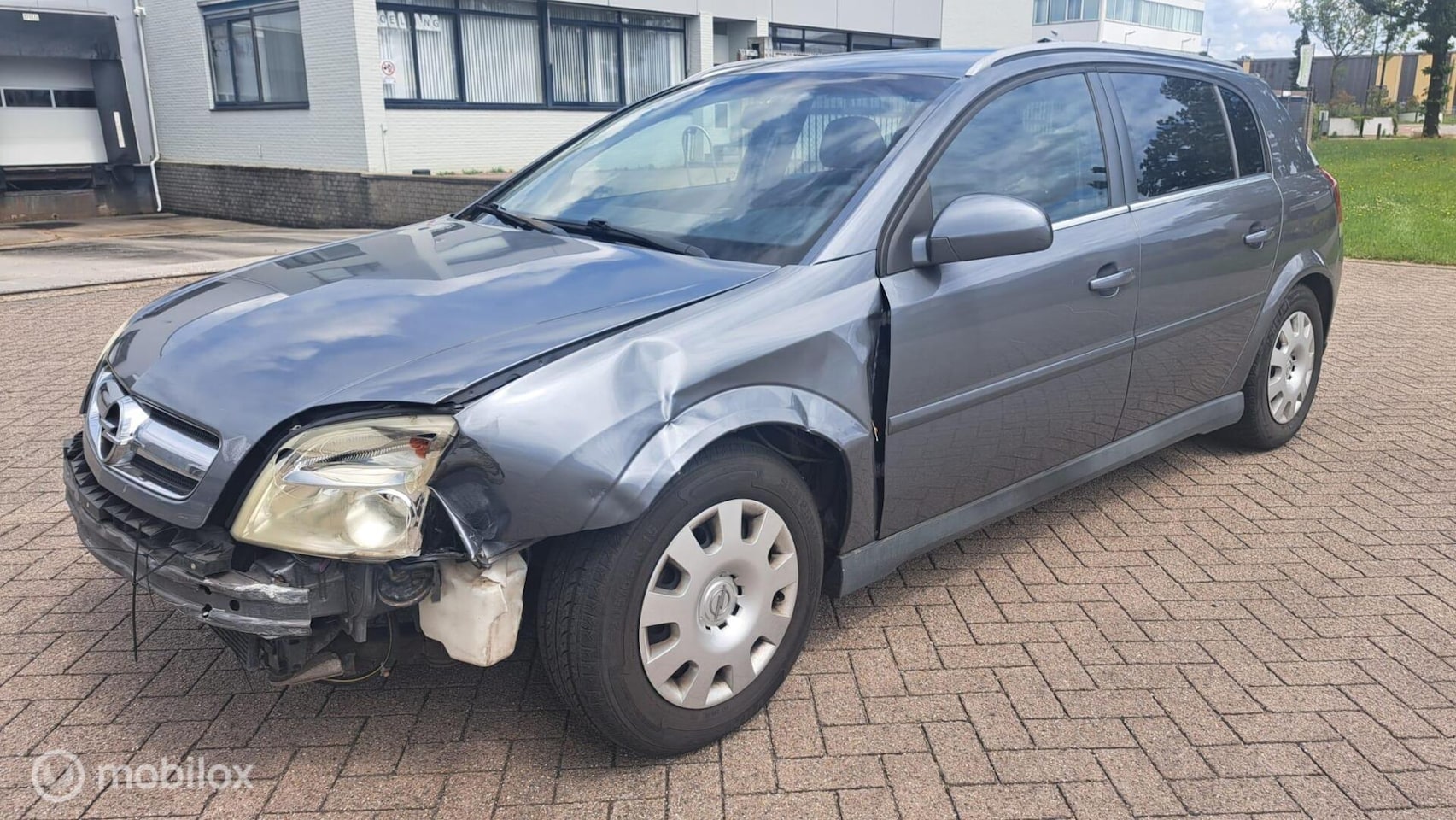 Opel Signum - 1.8-16V LPG auto rijd gewoon voor schade - AutoWereld.nl