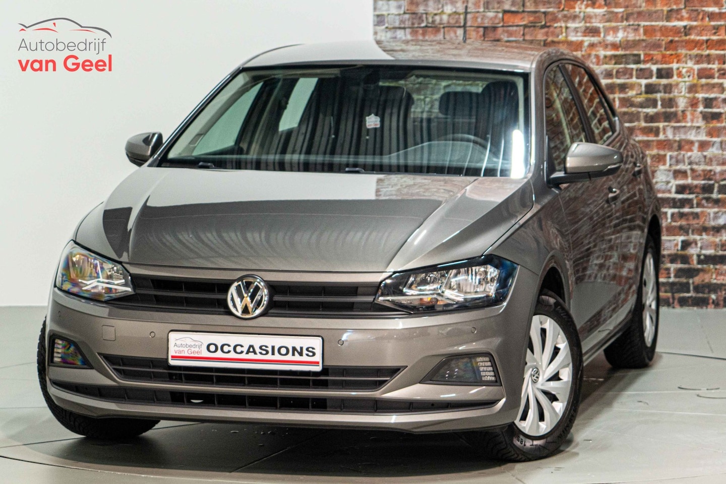 Volkswagen Polo - 1.0 MPI Trendline | Airco | Cruise Control | Apple Carplay - AutoWereld.nl