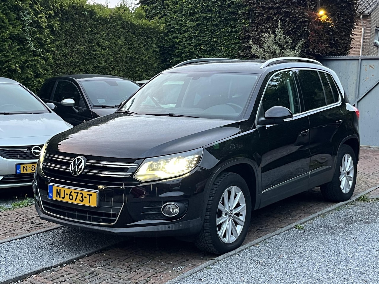 Volkswagen Tiguan - 1.4 TSI Sport&Style 2012 PANO,NAVI,CRUISE,LED,*2e EIG*116.852 Km*APK 3-2027* - AutoWereld.nl