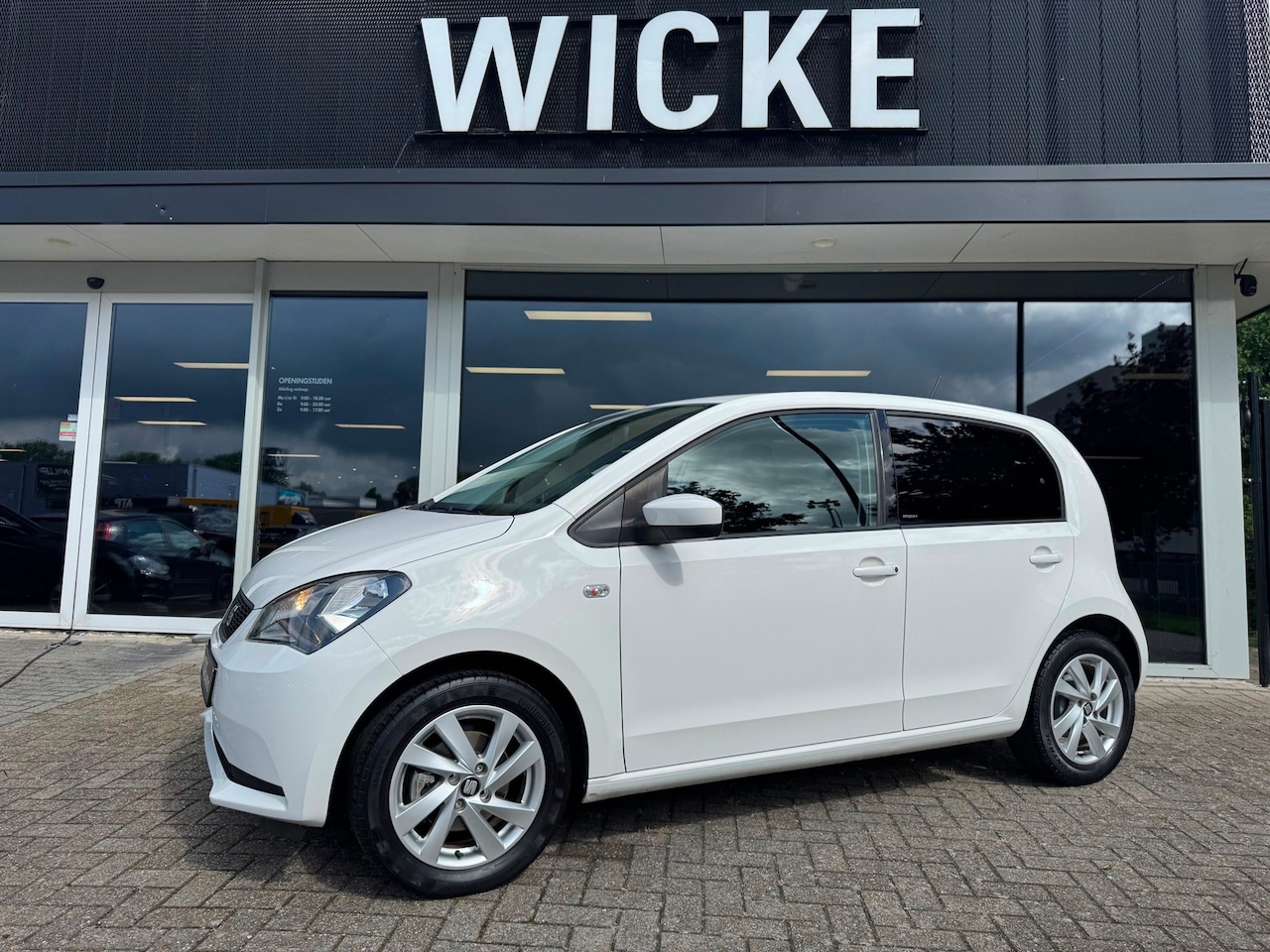 SEAT Mii - 1.0 Airco Navigatie 5 deurs Stoeverwarming i Tech - AutoWereld.nl