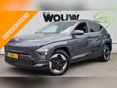 Hyundai Kona Electric - Comfort Smart 65.4 kWh SOH 100% Elektr Achterklep | HUD | PDC V+A