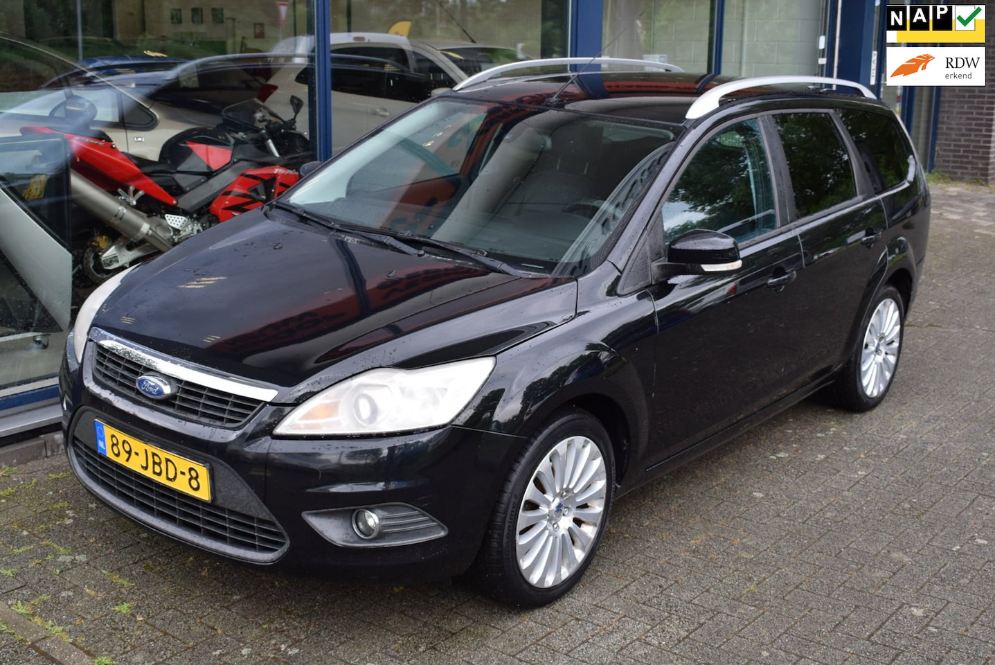 Ford Focus Wagon - 1.8 Titanium Flexi Fuel 1.8 Titanium Flexi Fuel - AutoWereld.nl