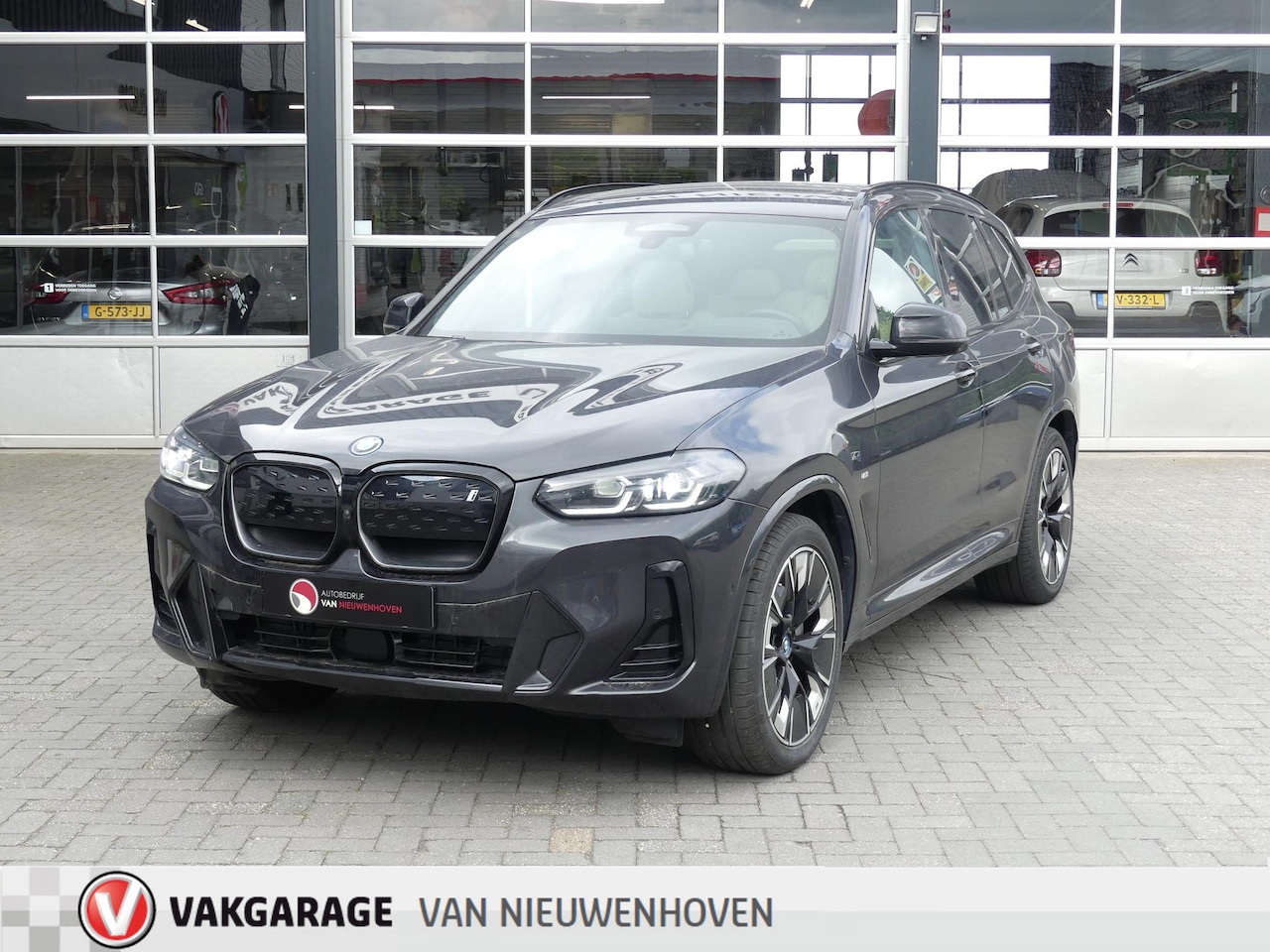 BMW iX3 - High Executive 80 kWh *Wordt verwacht 17 juni 2026! - AutoWereld.nl