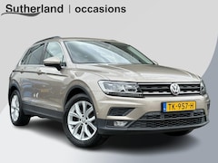 Volkswagen Tiguan - 1.4 TSI Comfortline 125pk | Wegklapbare Trekhaak | Adaptive Cruise | Navi | Carplay |