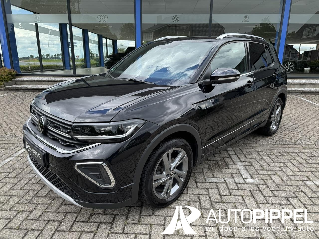 Volkswagen T-Cross - 1.5 TSI R-Line 150pk | DSG | ACC | IQ.light | Trekhaak | Navi | - AutoWereld.nl