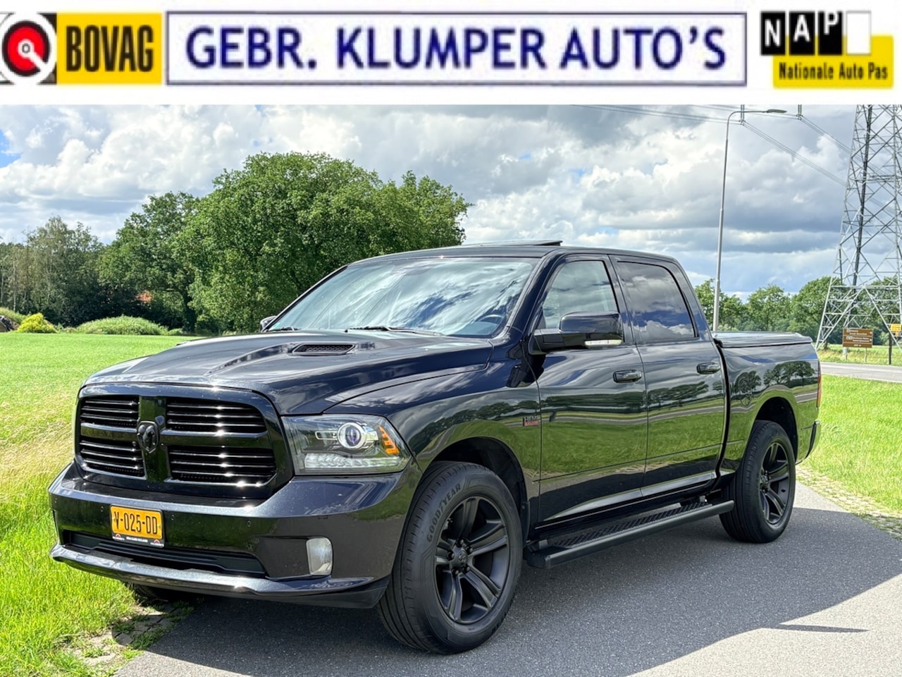 Dodge Ram 1500 - 5.7 V8 4x4 Quad Cab 6'4 Sport Full Option, 3e Eig., 20" LM, Trekhaak - AutoWereld.nl