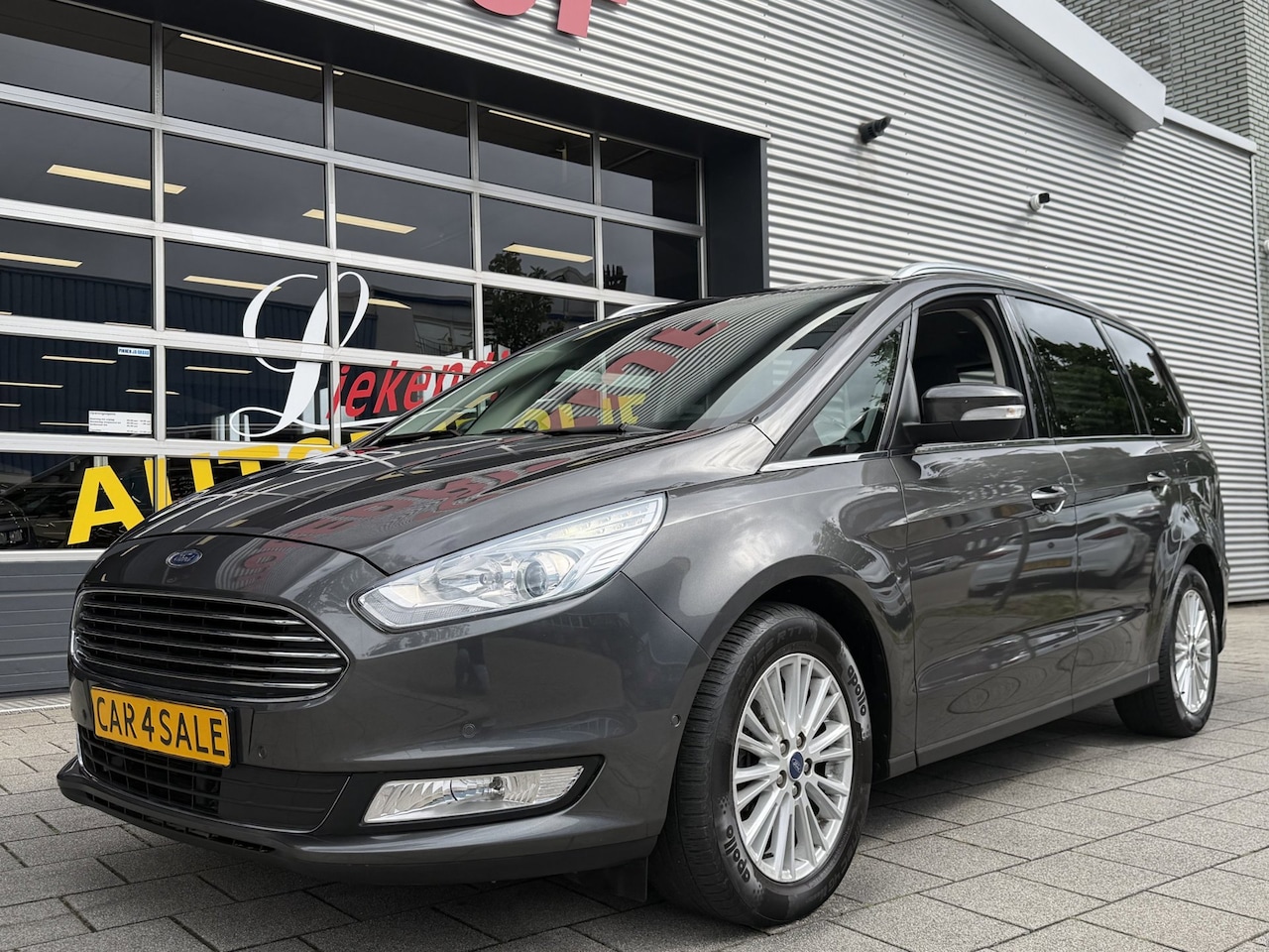 Ford Galaxy - 1.5 EcoBoost Titanium - 7 Personen - Navigatie I Airco I LED I PDC & Camera I Veiligheid P - AutoWereld.nl