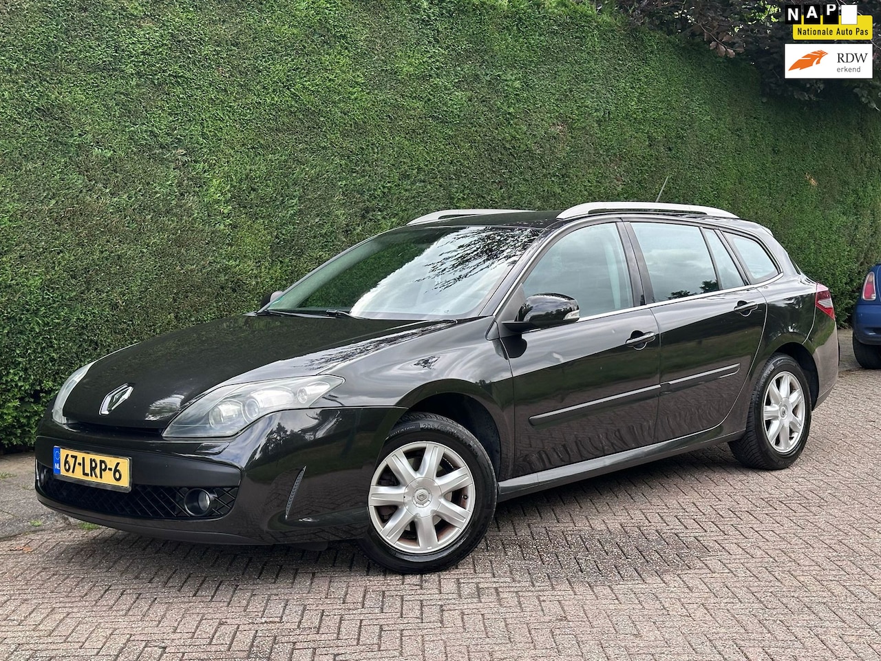 Renault Laguna Estate - 2.0 16V Celsium /LPG G3/AIRCO IJSKOUD/RIJDTGOED!/ - AutoWereld.nl